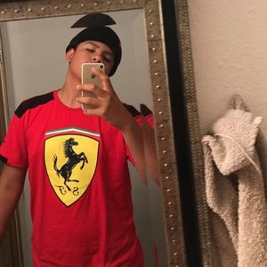 Meet your Posher, Carlos